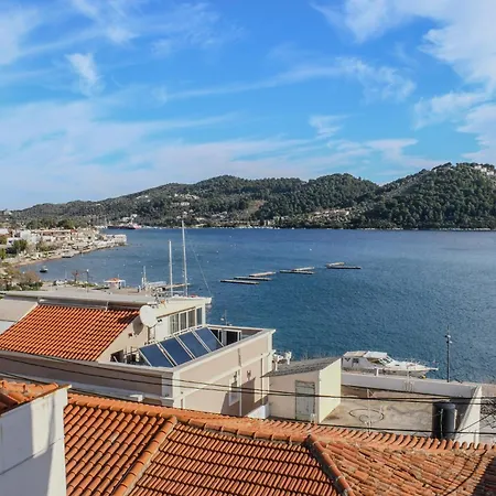 Апартаменты Sea Breeze *