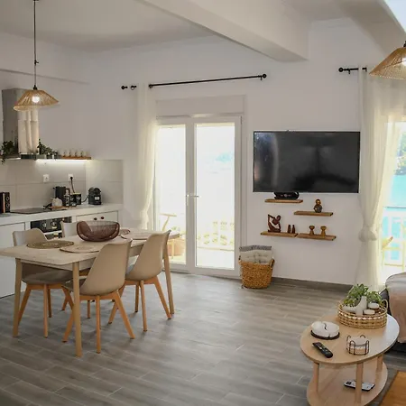 Sea Breeze Апартаменты