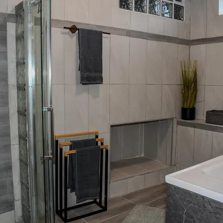 Sea Breeze Апартаменты *